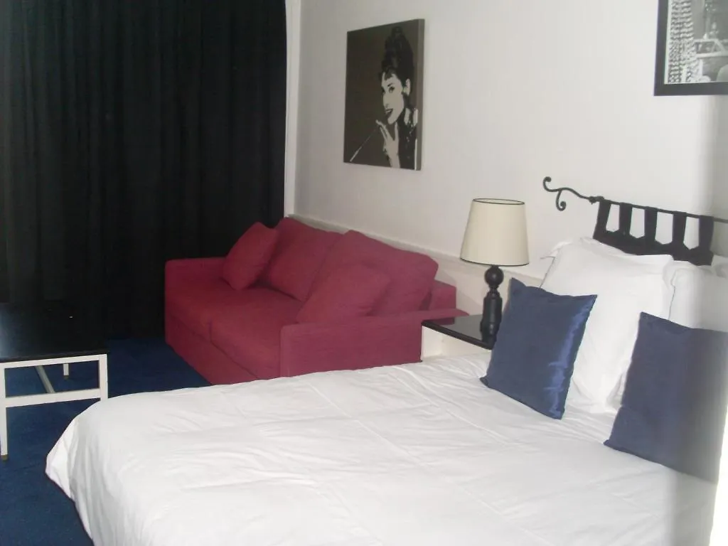 Le Relais Des Chartreux Hotel Saulx-les-Chartreux 3*,  France